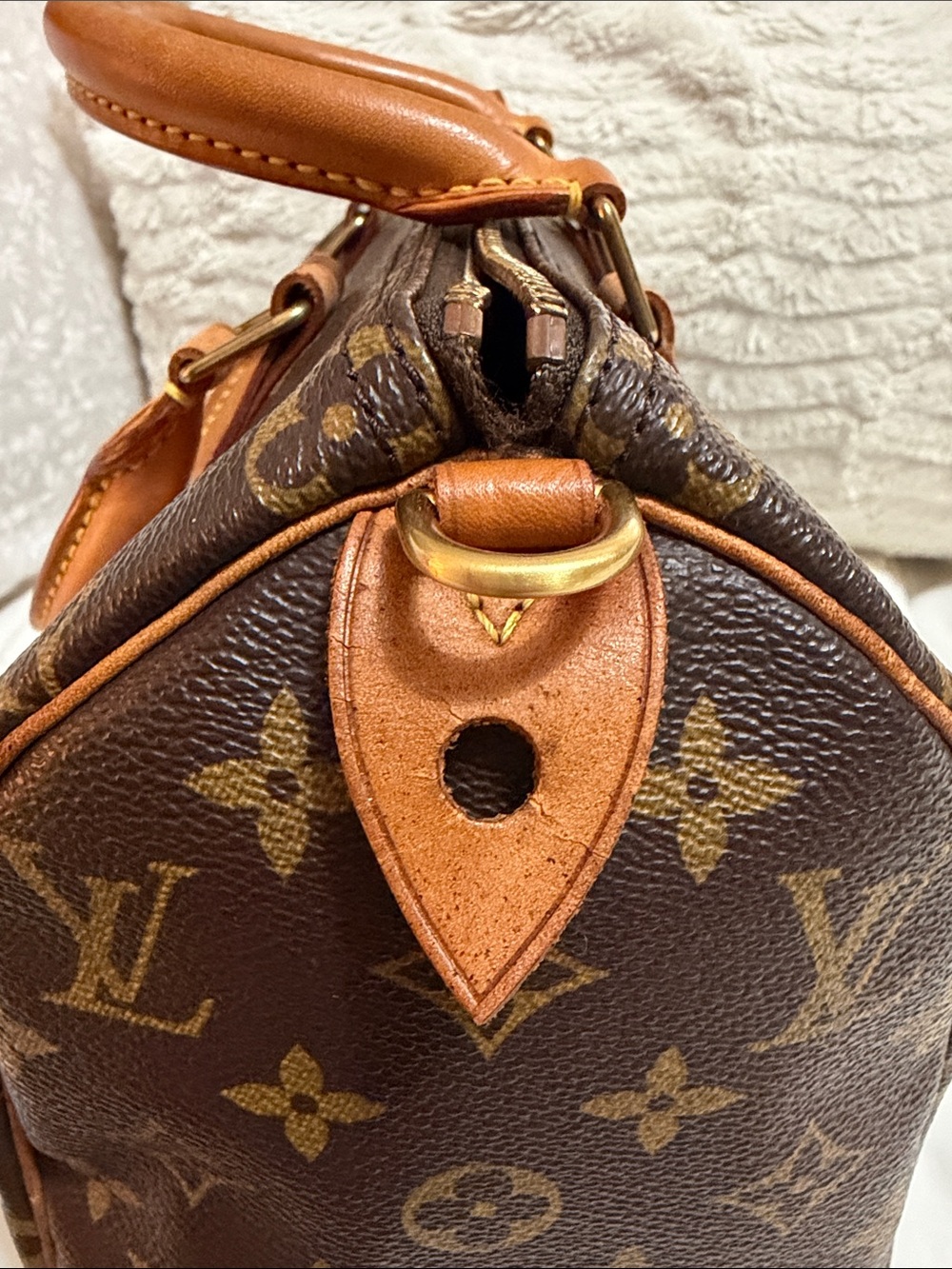 Authentic Louis Vuitton monogram speedy 25 with D rings - Picture 4 of 15